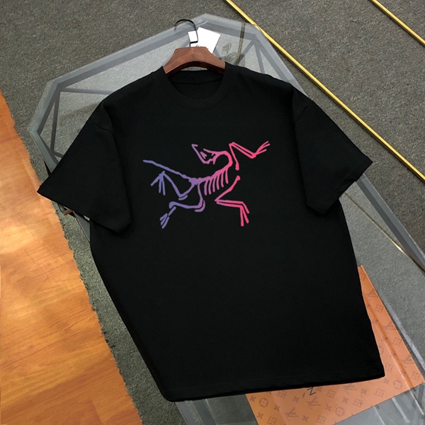ブランドTシャツ正面デザイン